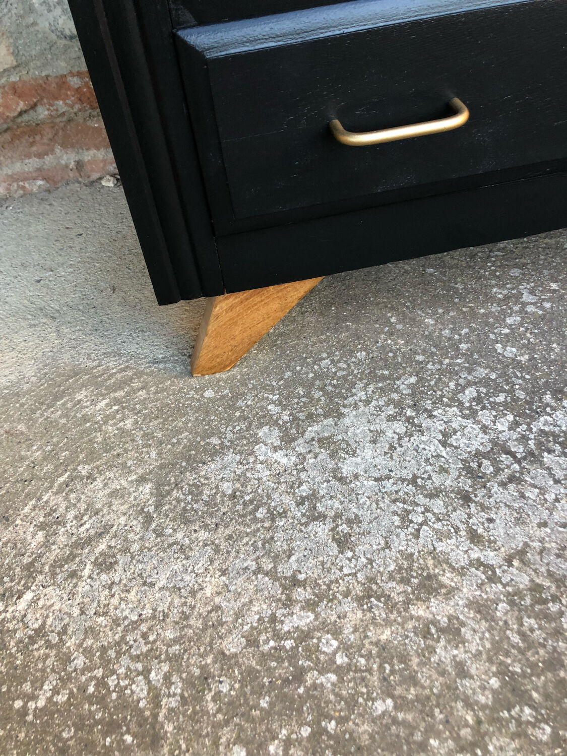 Vintage chest of drawers