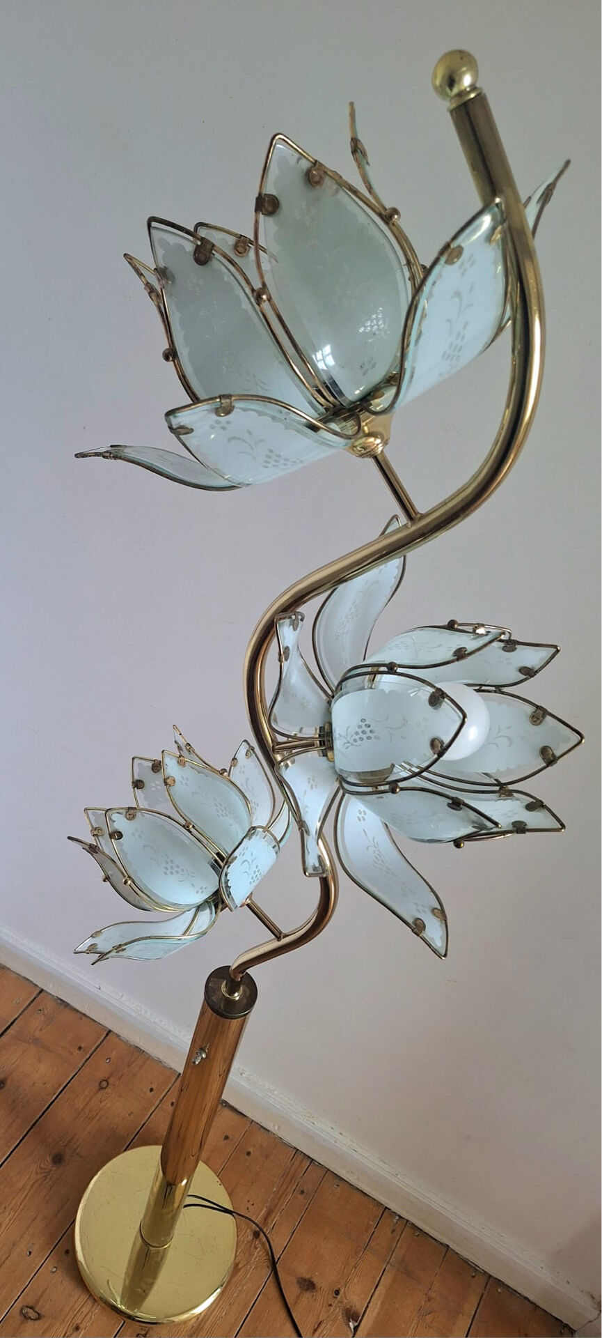 Vintage gold lotus flower floor lamp, Italian design light fixture with 3 lights.
