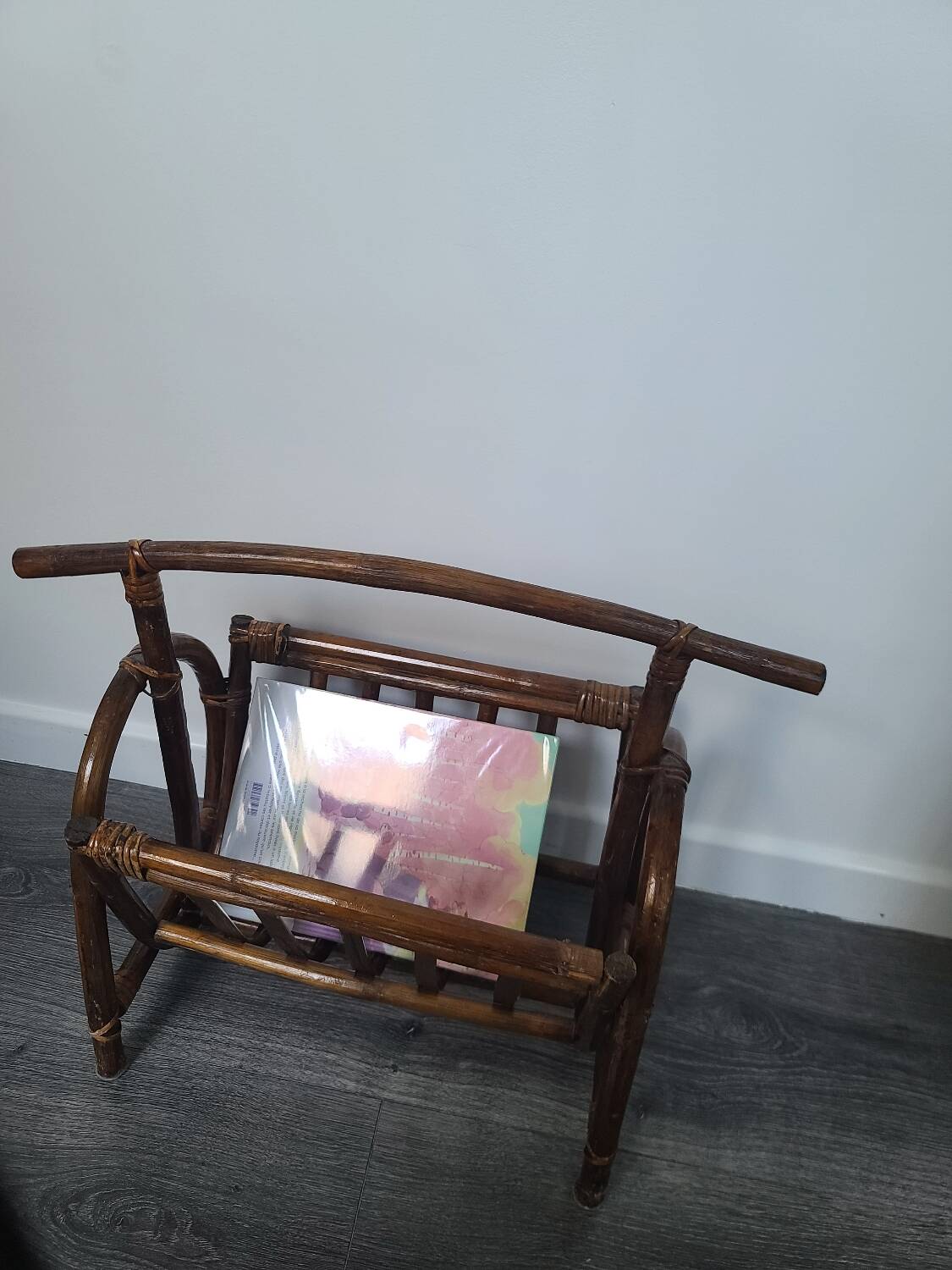 Bamboo magazine rack