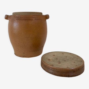 Old pot in glazed stoneware