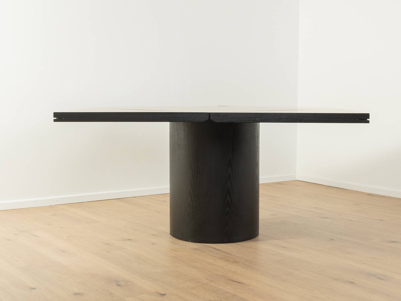 Quadrondo dining table, Erwin Nagel for Rosenthal