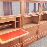 Bibliothèque de notaire vintage