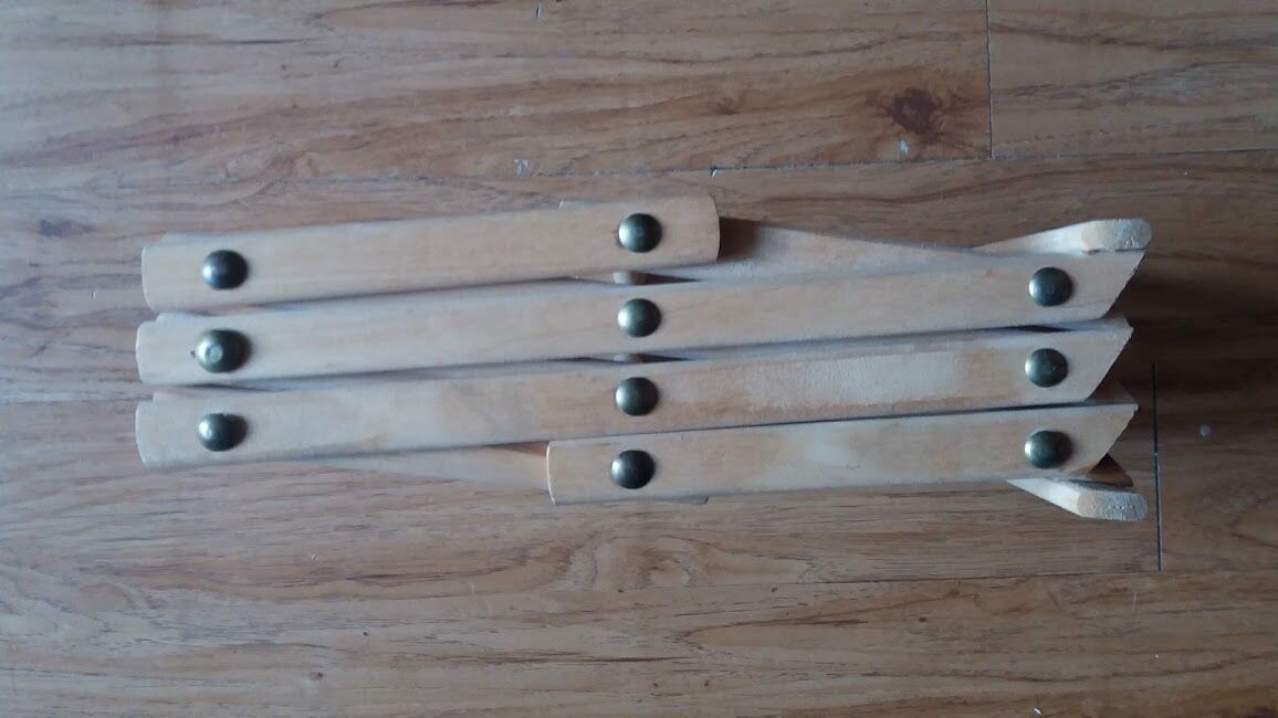 Foldable bottle holder