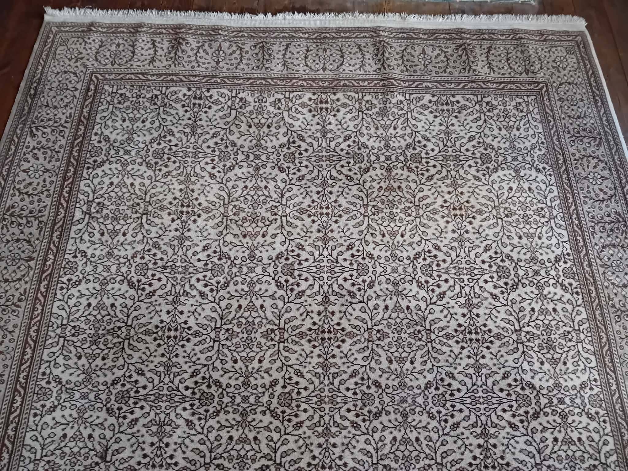 Handmade Anatolian carpet 303x197cm