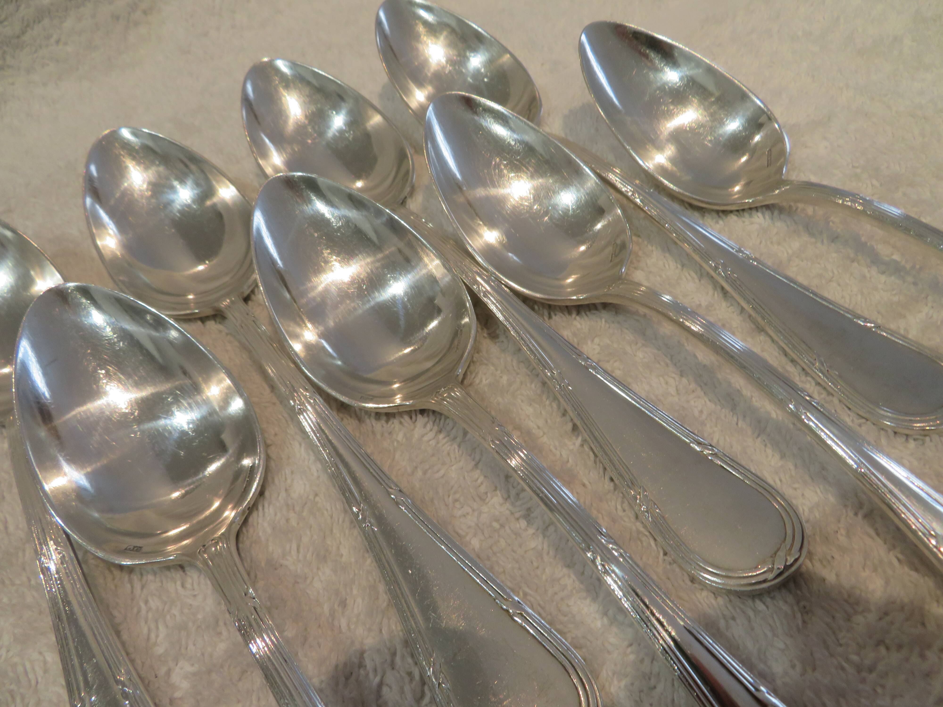 8 Louis XVI style silver plated dessert spoons with Mornier rushes 18.6cm
