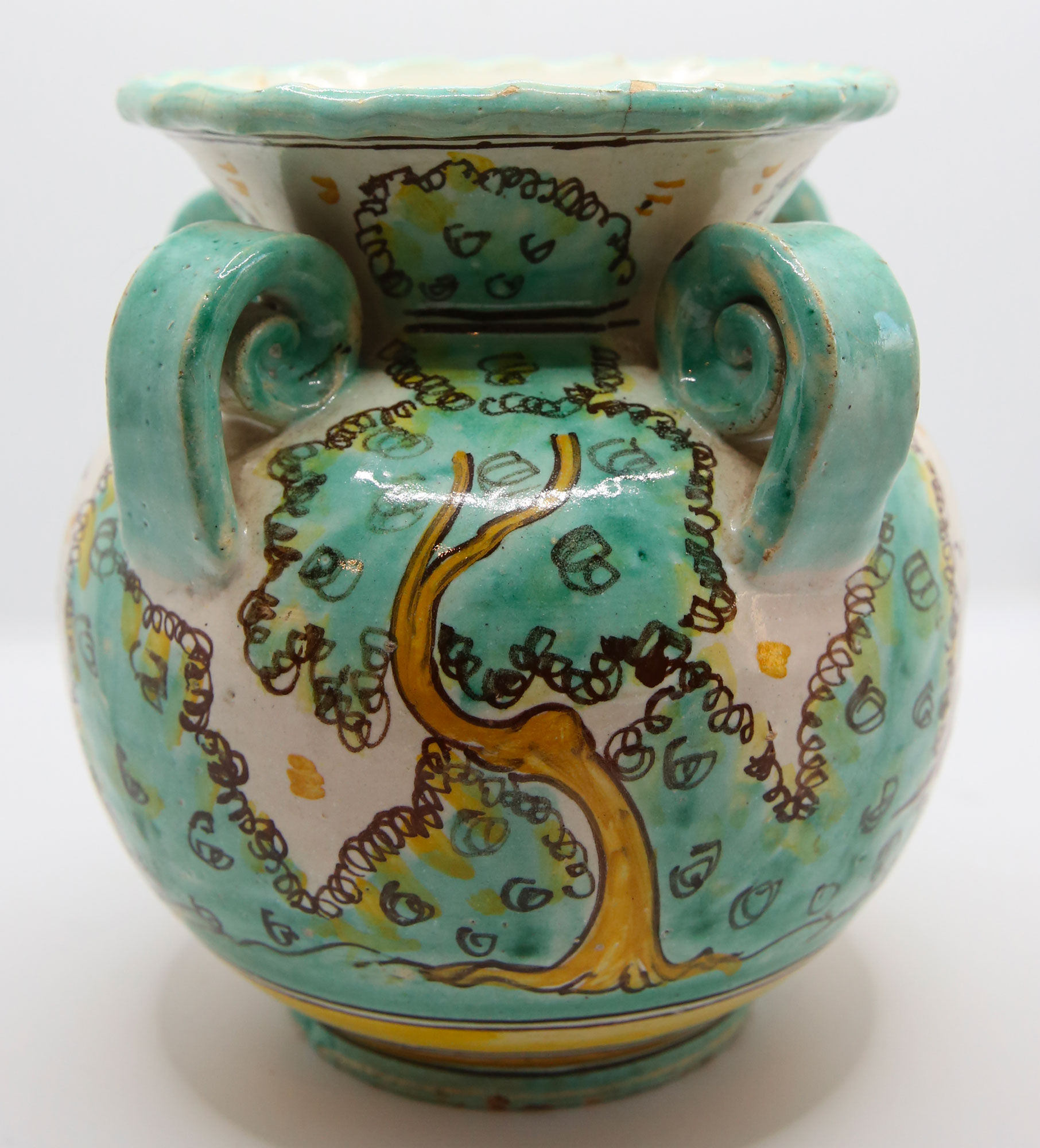 Vintage Spanish vase ode to nature by Arzobispo