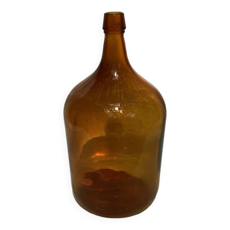 Amber glass bottle