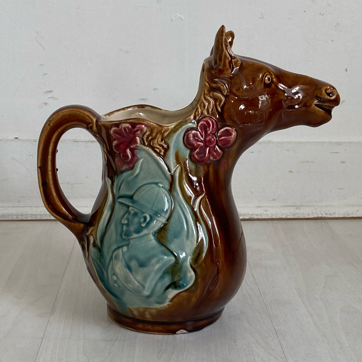 Vintage slurry pitcher horse model