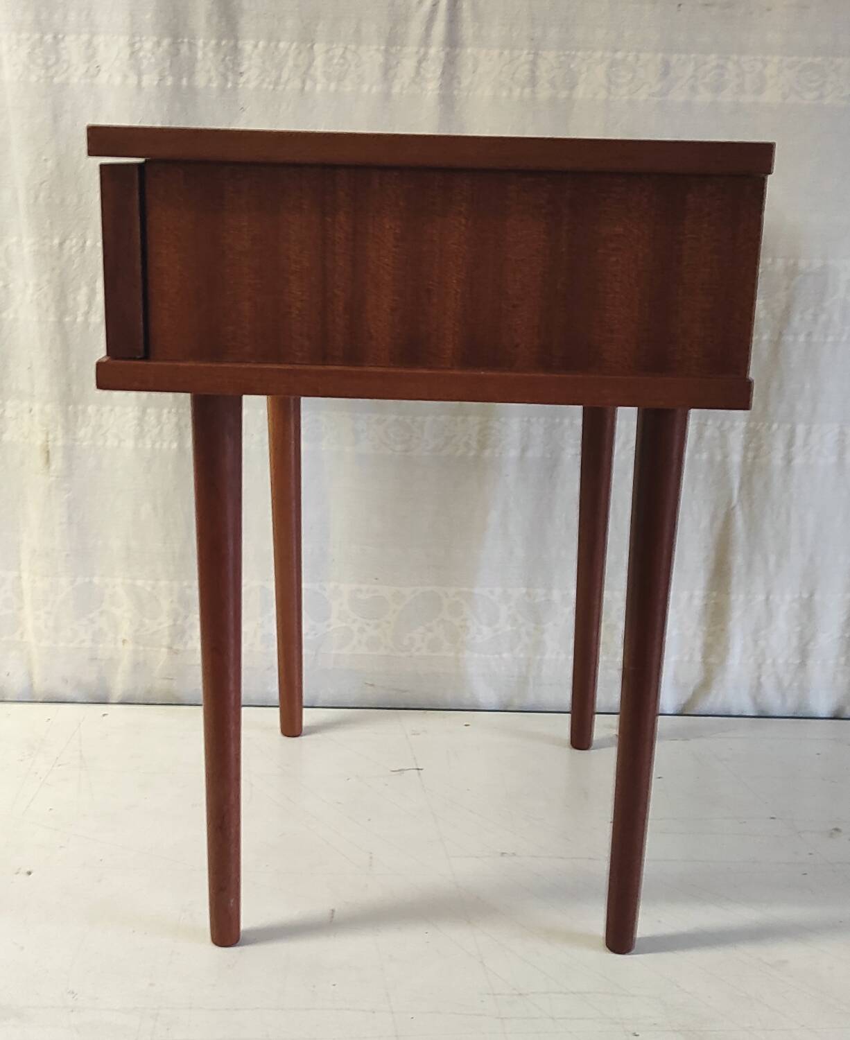 Modernist teak bedside table - mid 20th century