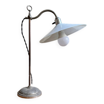 Lampe col de cygne en métal et opaline blanche