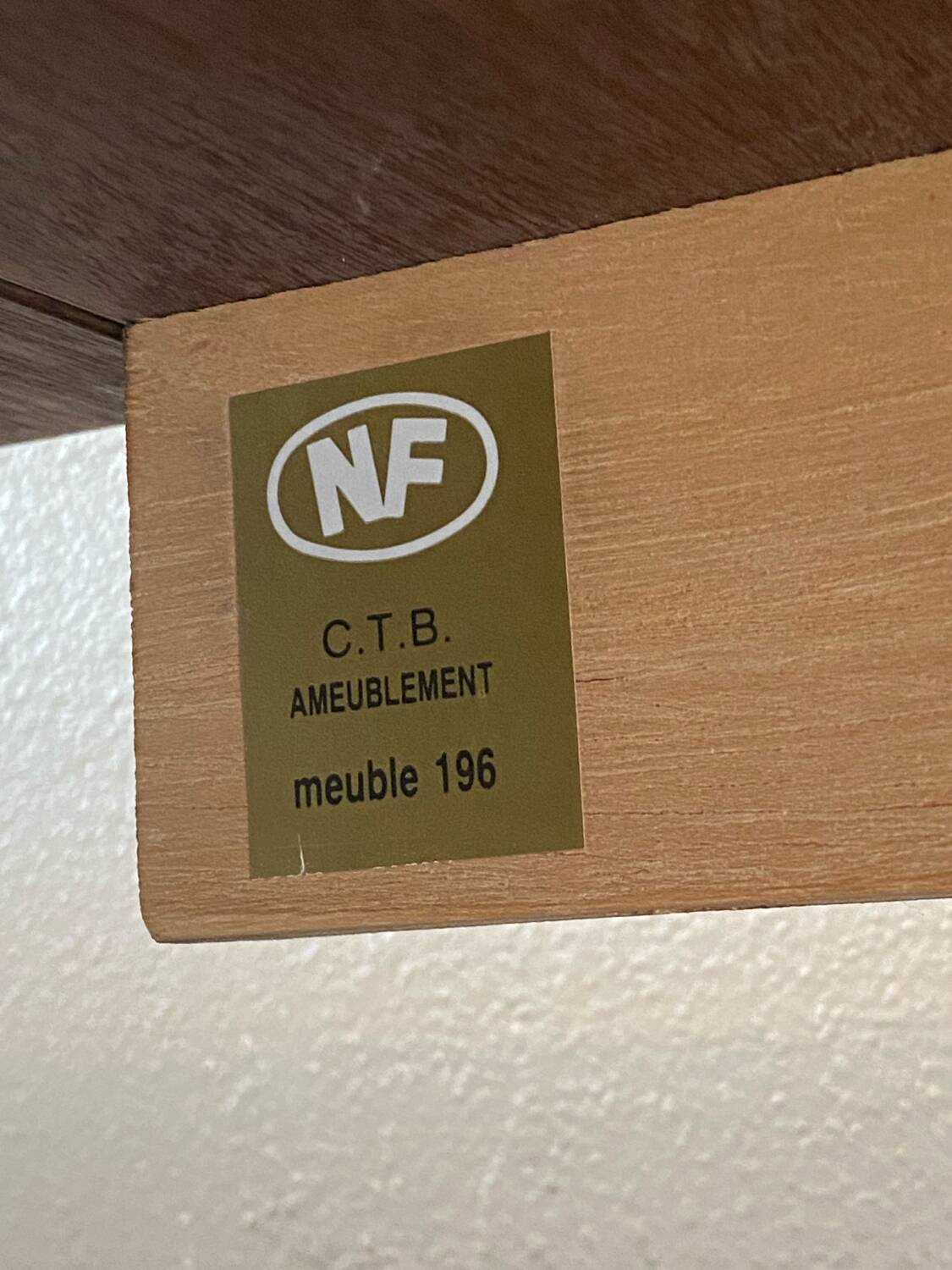 Vintage oval Baumann table