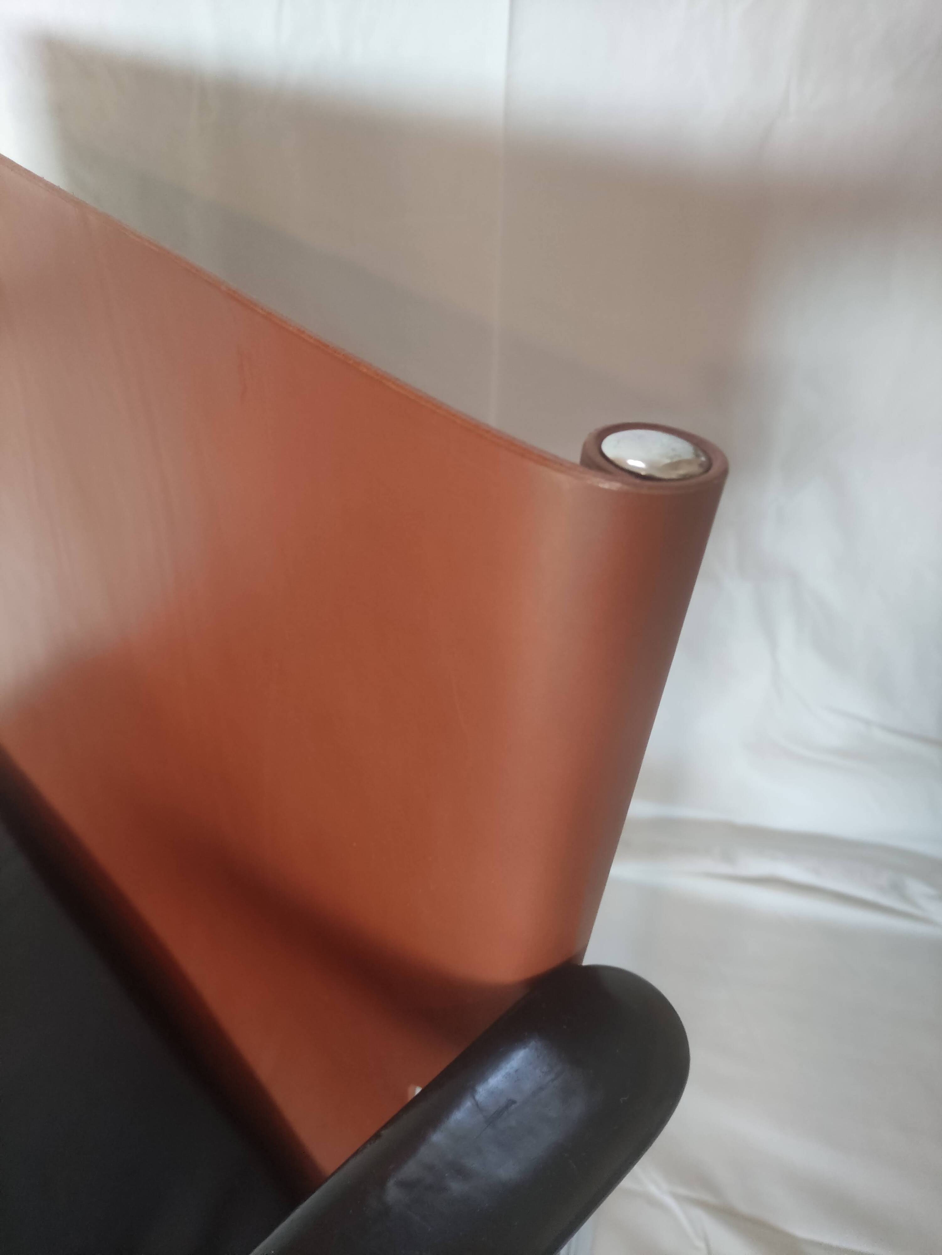 Pair of armchairs, model 657 Sling chair by Charles Pollock for Knoll