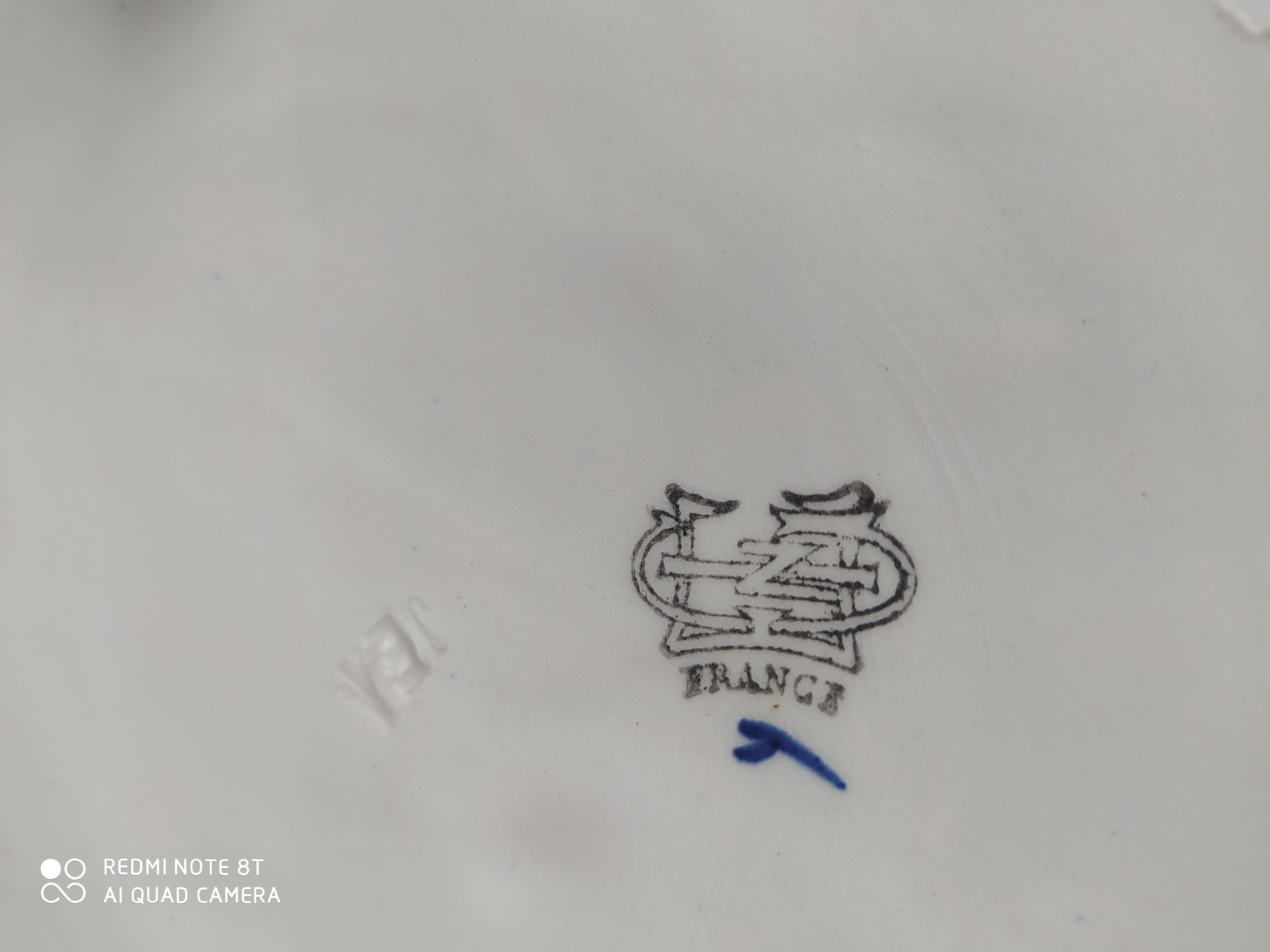 Melonnière dish in Gien, Cashmere model