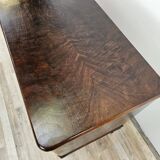 Chest of drawers with five drawers in wood and brass
