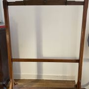 Porte-manteau en bois exotique vintage