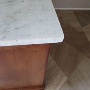 Louis Philippe style chest of drawers with 4 drawers in solid walnut and marble, 1900-1950.