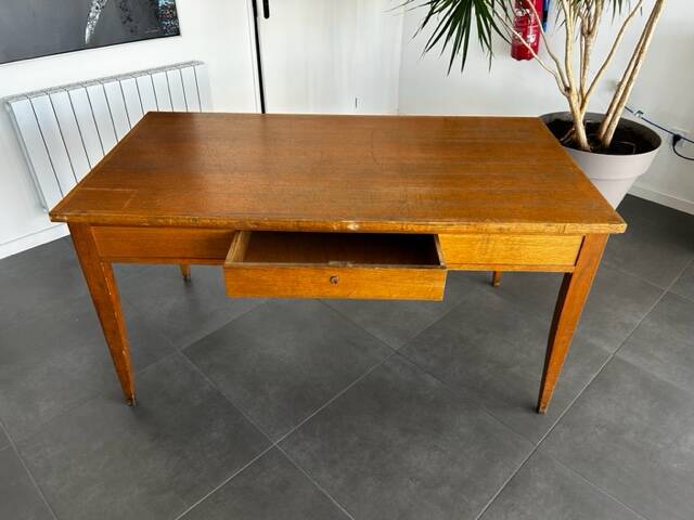 Desk 1 drawer in belt