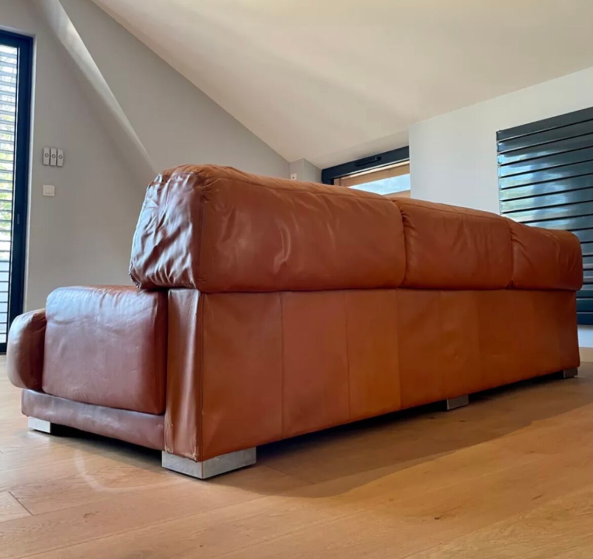 Vintage 3-seater sofa Gérard Guermonprez fawn and stainless steel leather, France 1970