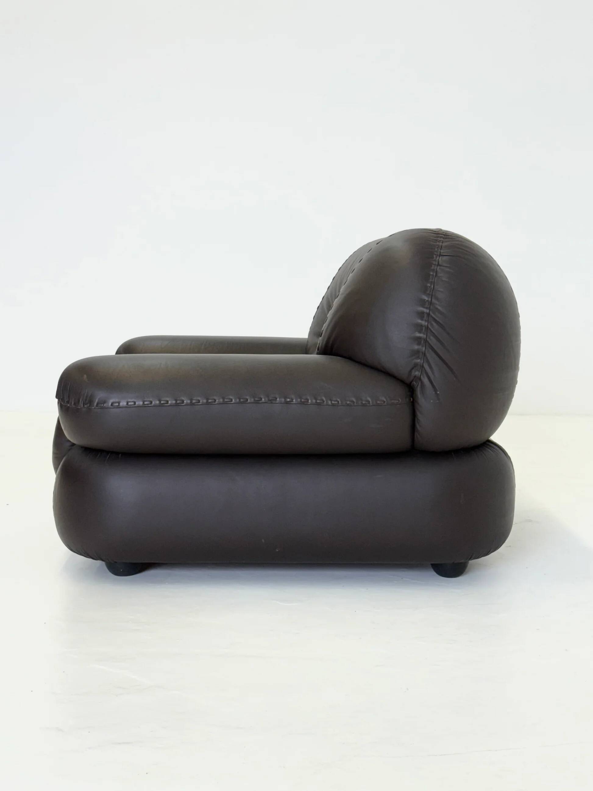 Dark brown leather Sapporo armchair for Mobil Girgi