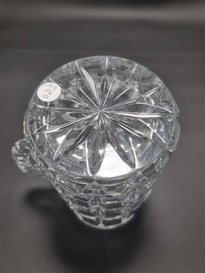 Pichet en cristal