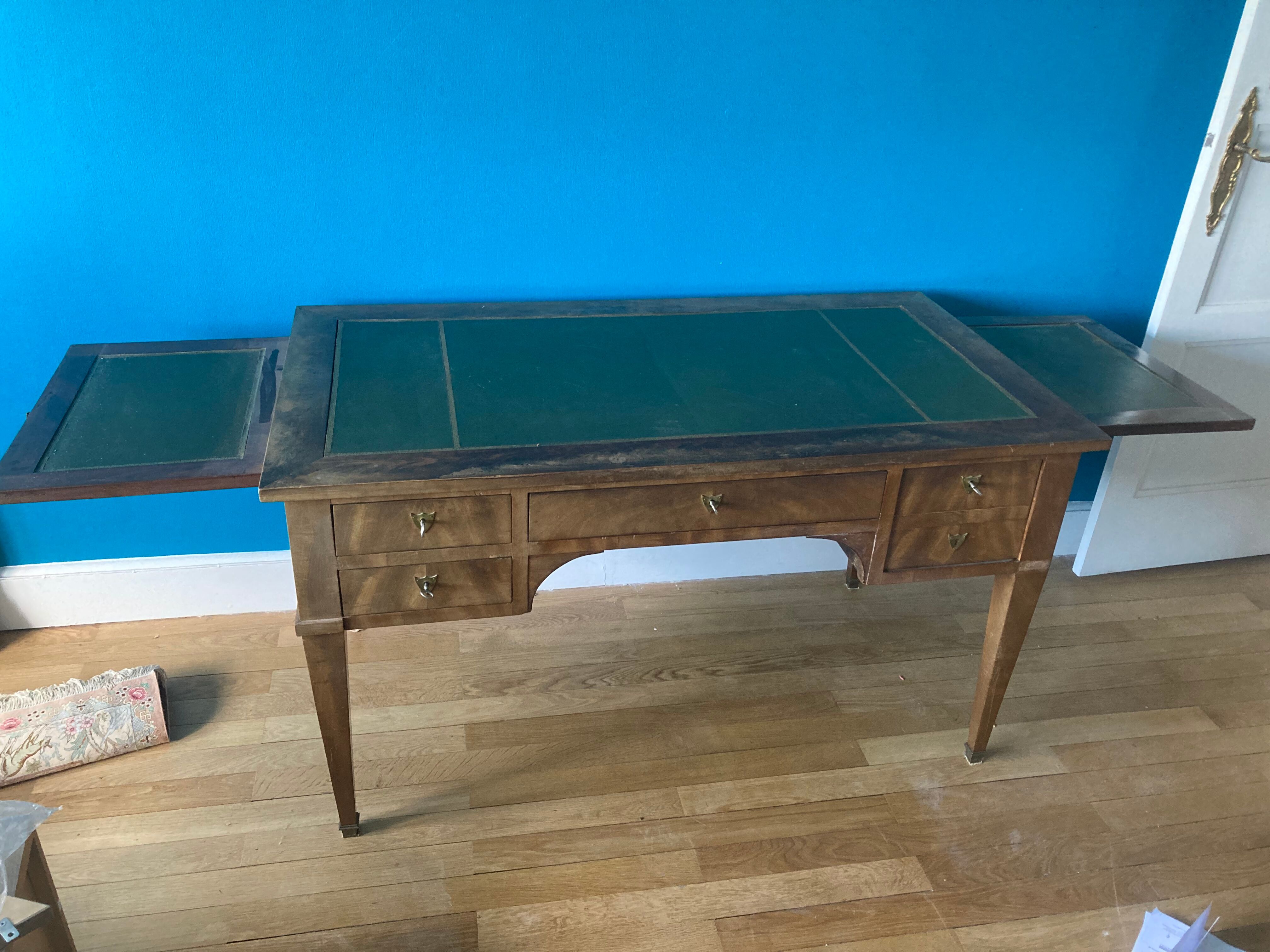 Bureau style Louis XVI
