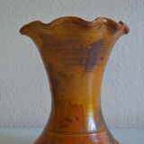 Sandstone corolla vase