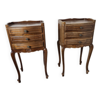Paire de tables de chevet style Louis XV en merisier
