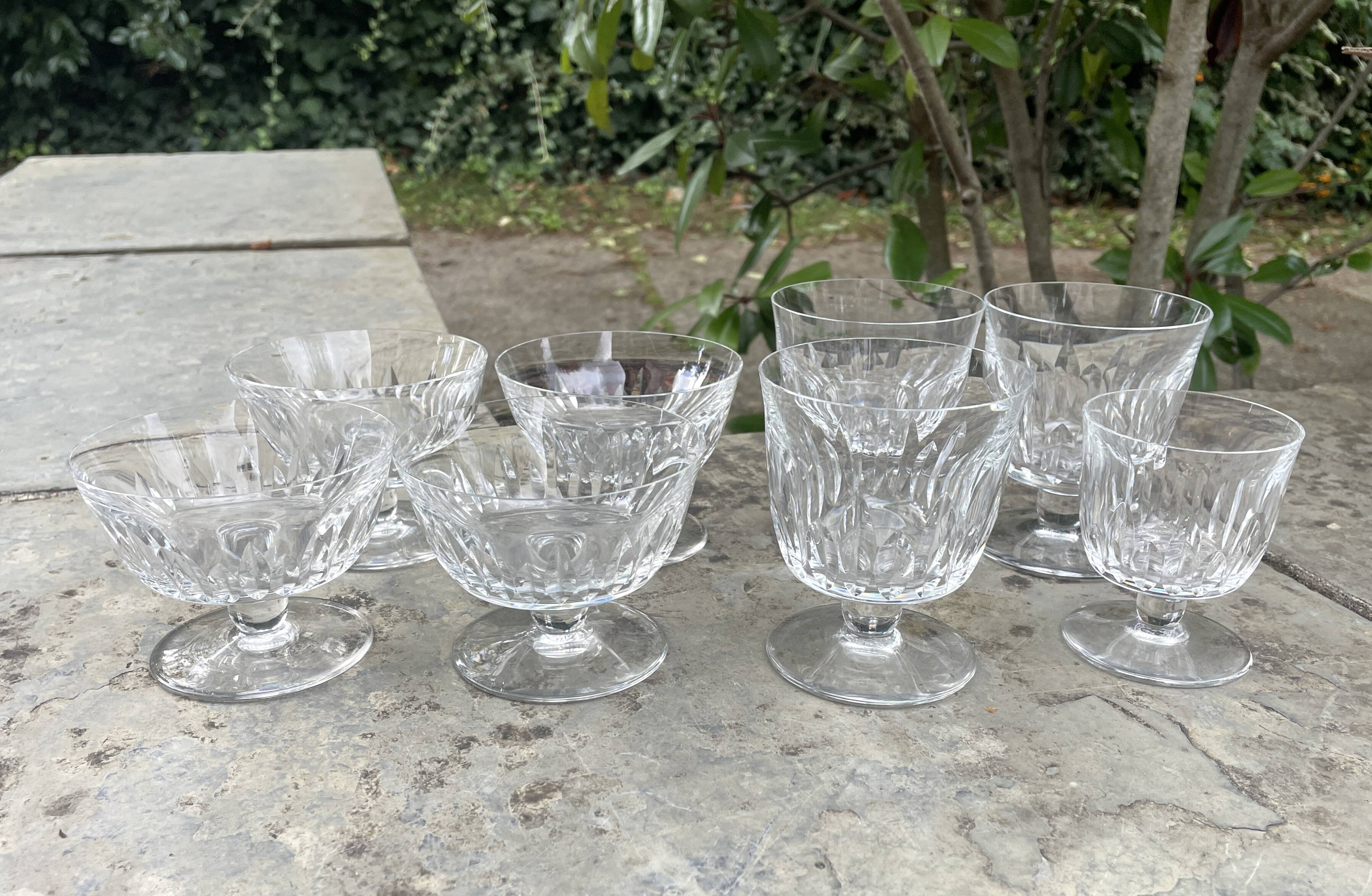 Set of 8 Baccarat crystal glasses and bowls, Mazamet model