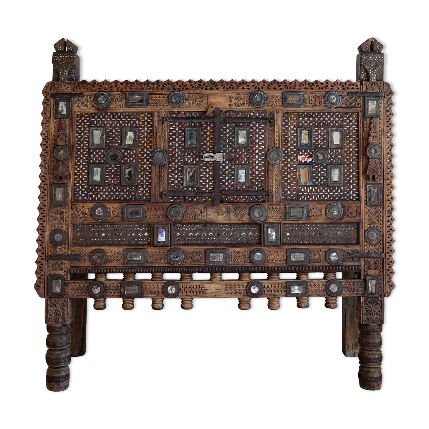 Ancient Indian furniture Damchiya