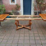 Napoleon III period walnut table from the late 19th century with extensions for 16 covers.