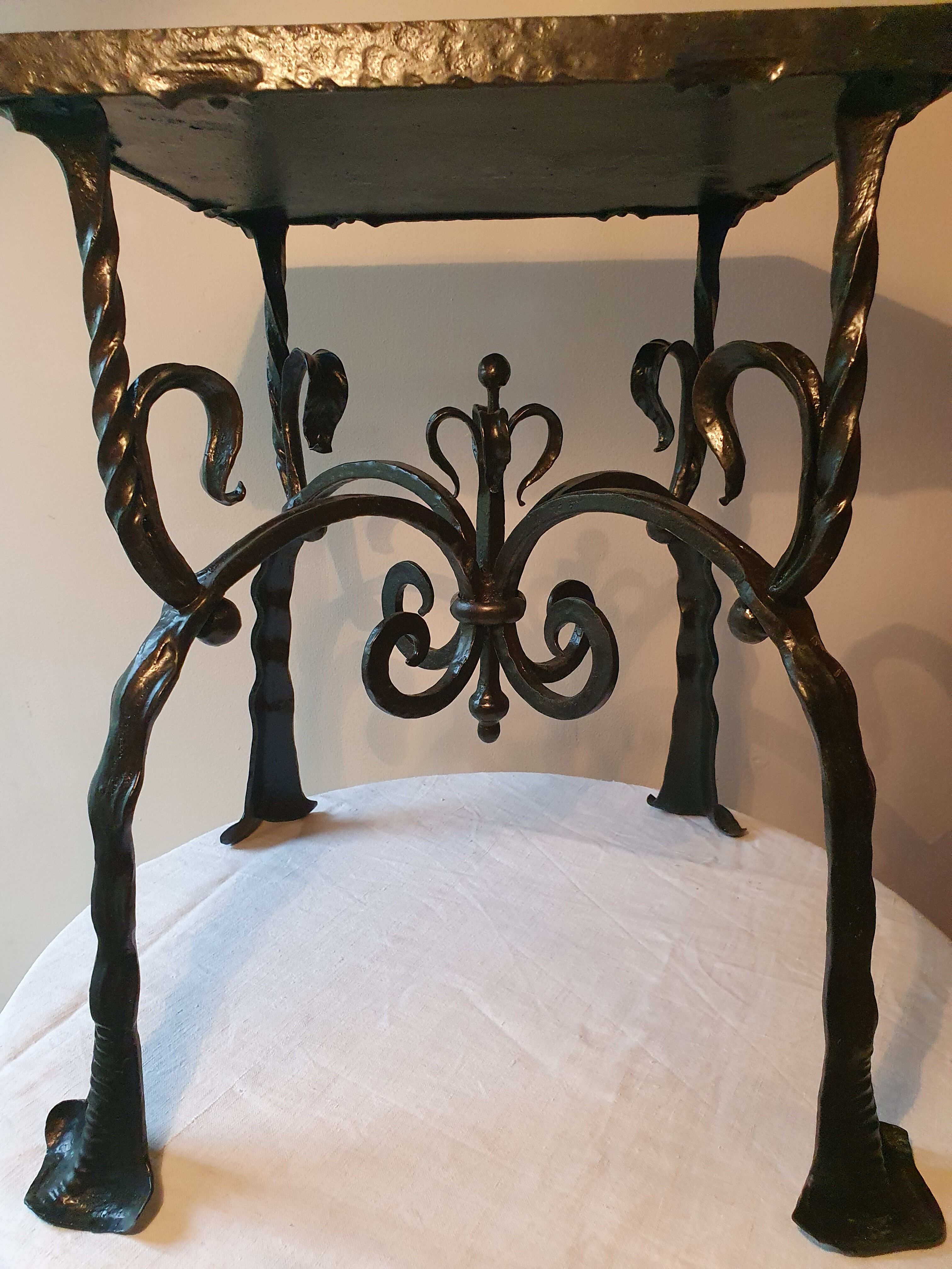 Fifth wheel, forged steel side table
