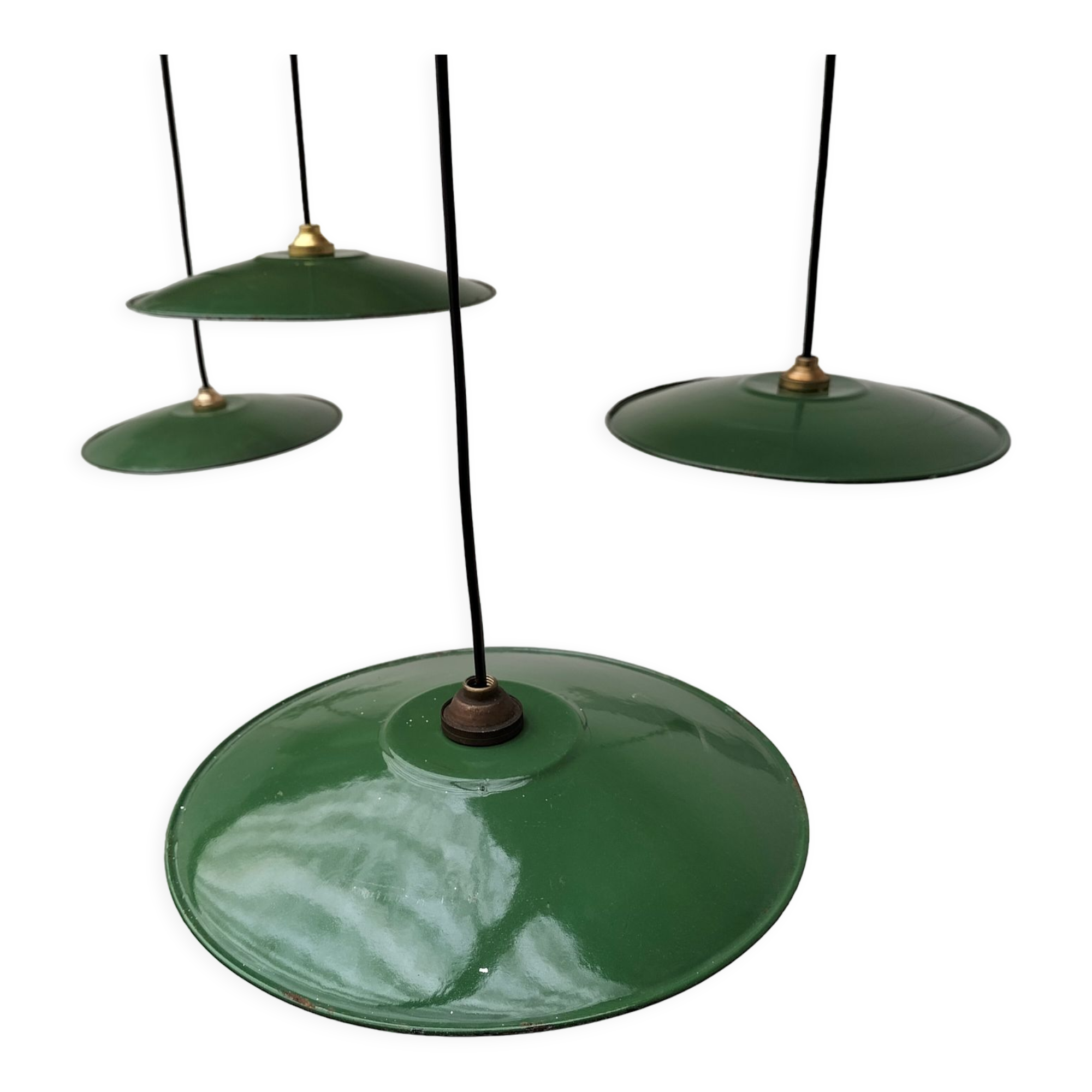 Lot de 4 lampes en tôle émaillée