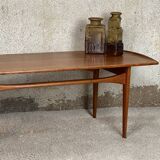 Scandinavian coffee table-teak-Kindt-larsen for France and Daverkosen
