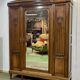 Armoire de chambre à glace d'époque Art déco en noyer et loupe d'orme