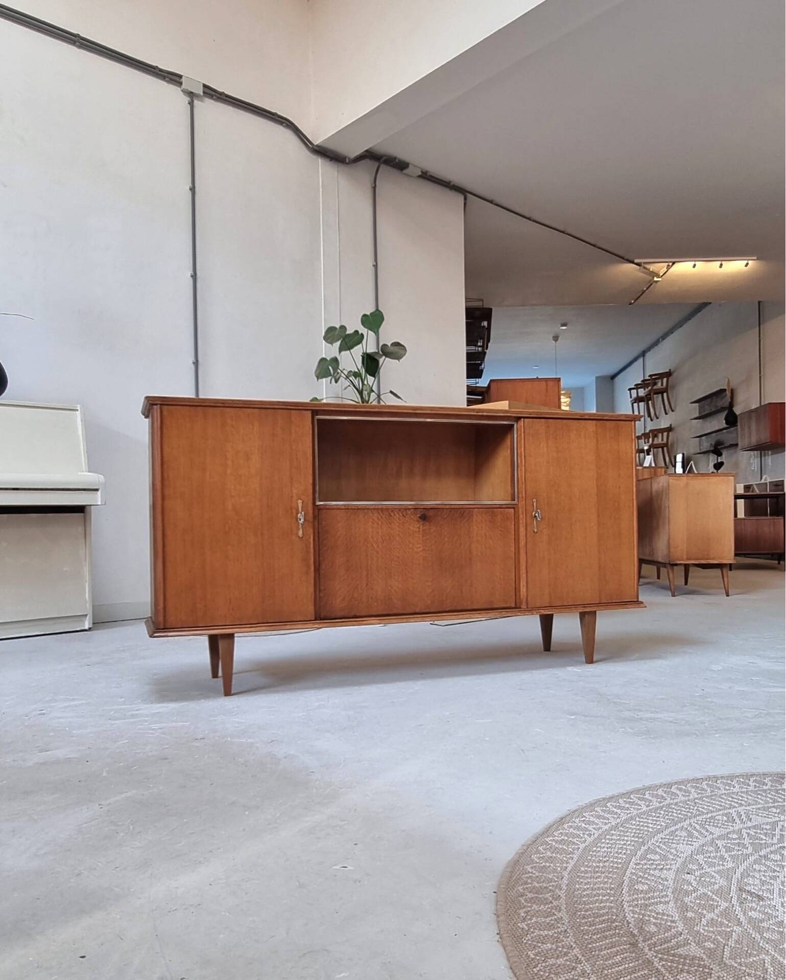 Mid-century central table