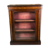 Low English style showcase/bookcase in mahogany and mahogany veneer 1930