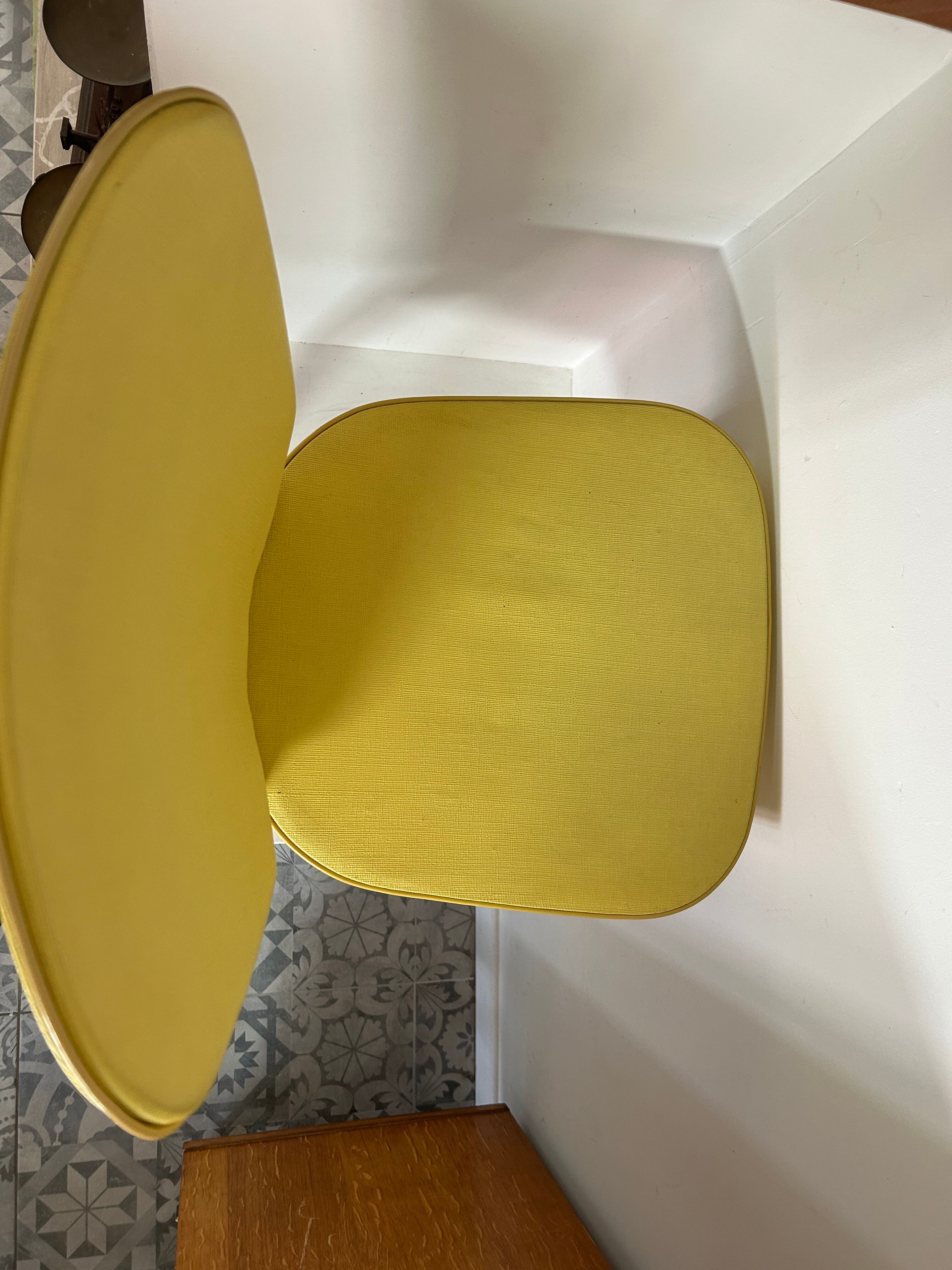 Baumann type chair