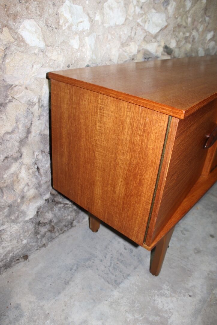 Vintage teak Scandinavian-style sideboard by Jentique