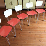 Rockabilly cuisine complete in formica structure Eiffel.
