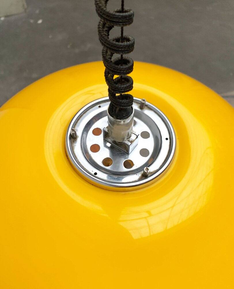 Cabras pendant lamp in Space Age style from the mid-century by Luigi Massoni for Guzzini, 1960s.