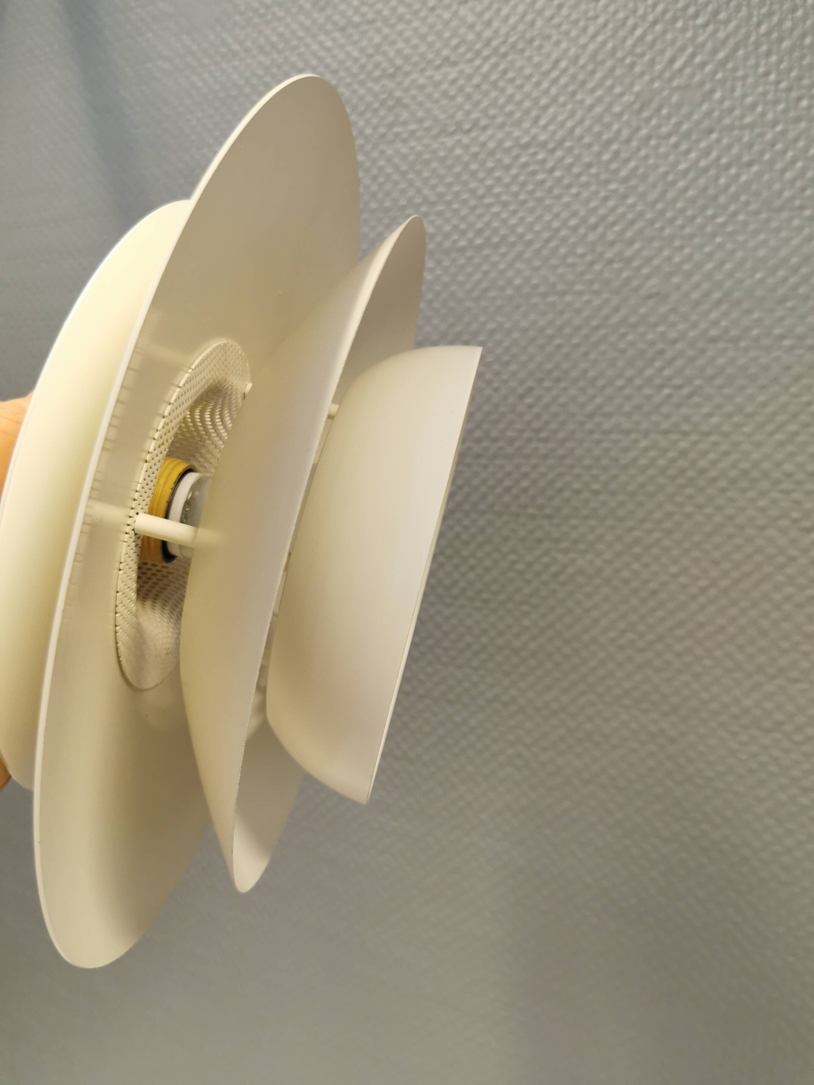 Jeka hanging lamp model 8031-P, in original white lacquer.