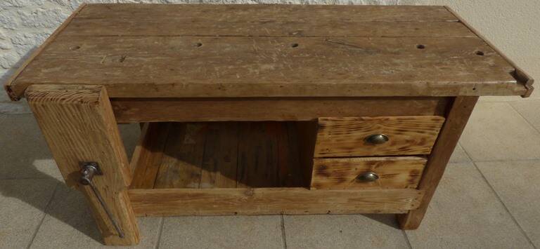 Large workbench with press, 2 drawers and storage tray - Totally sanded and varnished