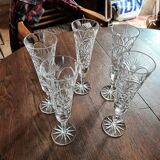 5 champagne flutes