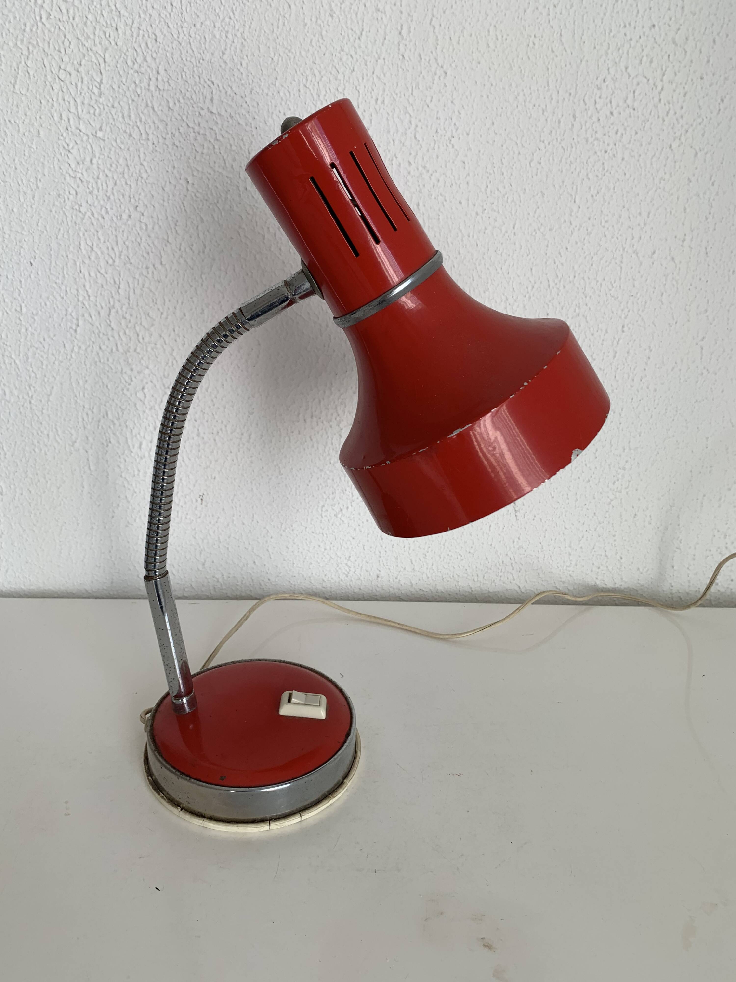 Vintage 1960s desk lamp Veneta Lumi Italy red - 35 cm