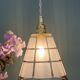 Suspension tulipe vintage en verre blanc et or