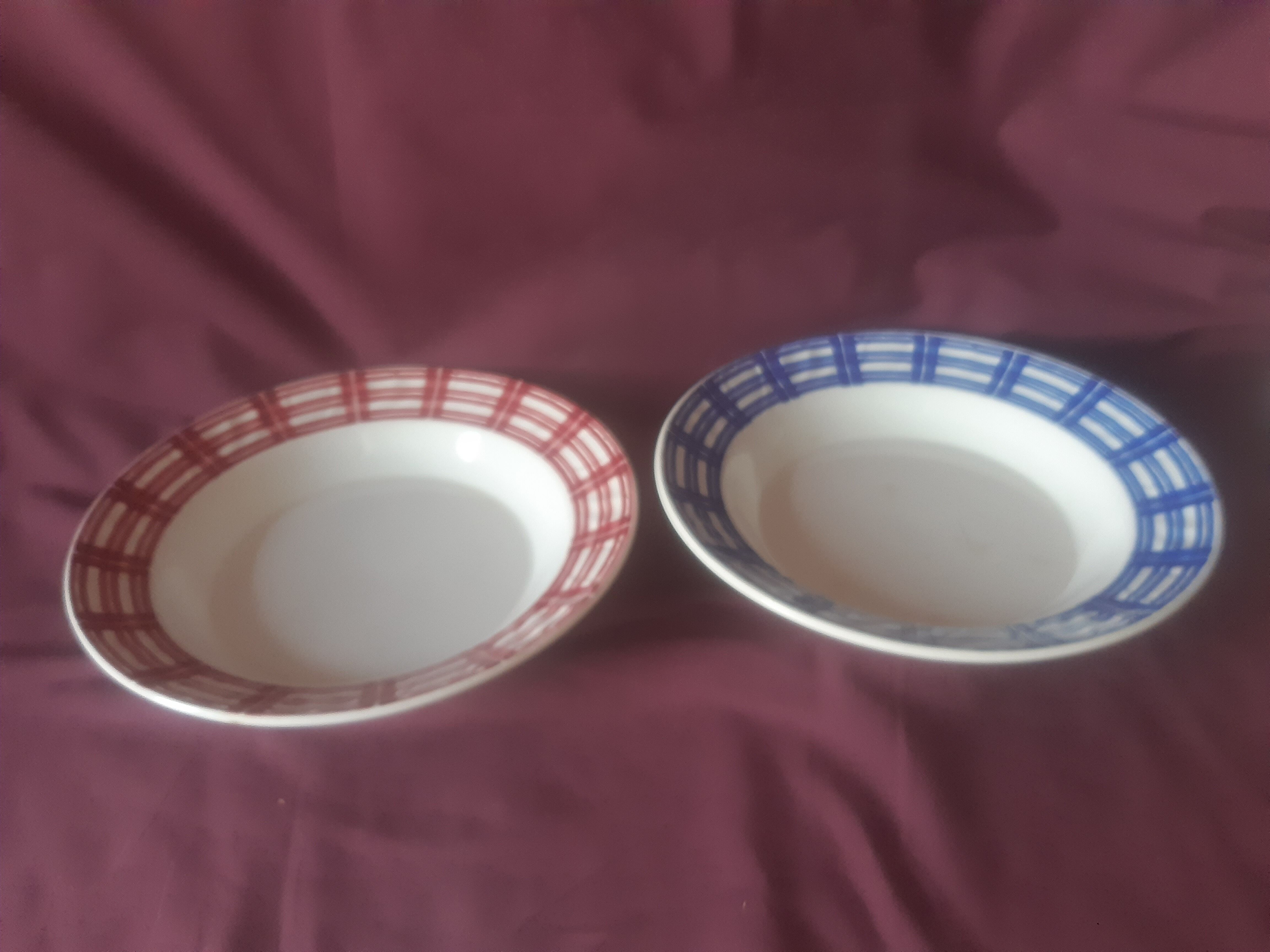 2 vintage serving dishes
