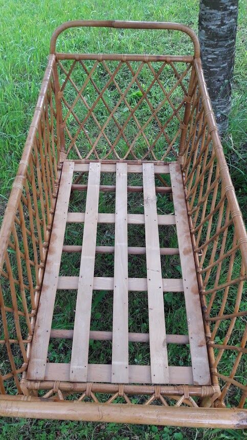 Vintage rattan baby cot