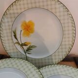 4 vintage porcelain plates