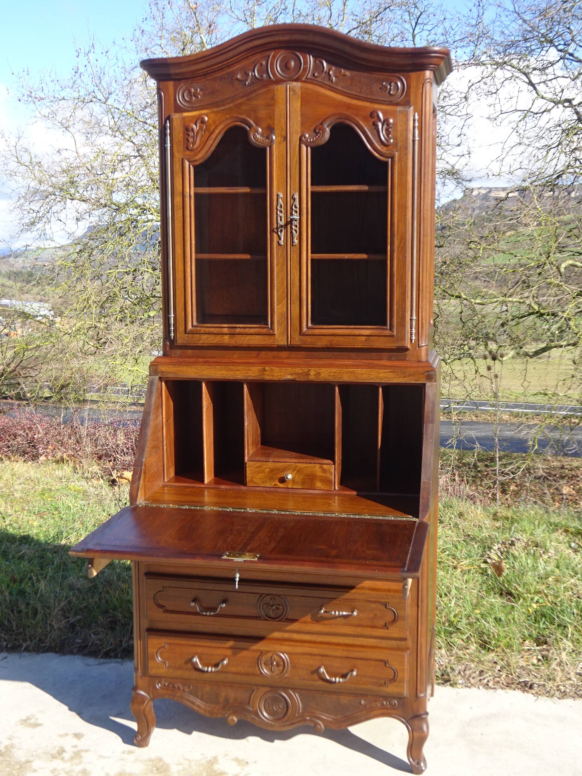 Meuble 3 en 1, secrétaire, commode et vitrine