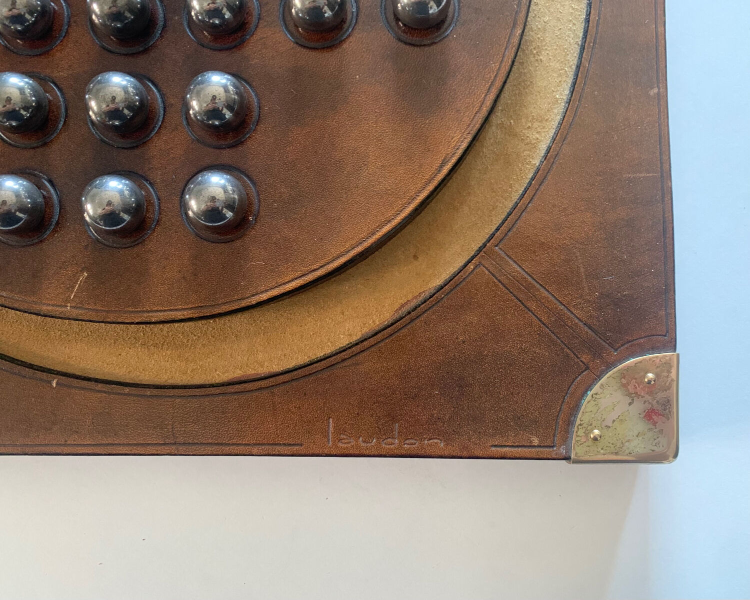 Handcrafted solitaire game